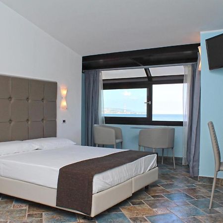 Bb Oasis Bed & Breakfast Scilla Exterior photo