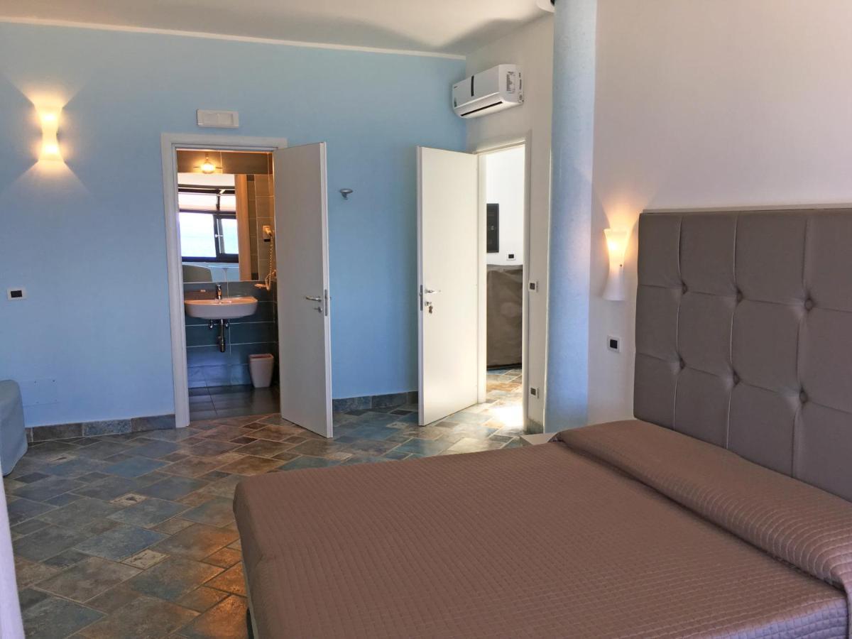 Bb Oasis Bed & Breakfast Scilla Exterior photo